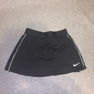 Nike black tennis skirt